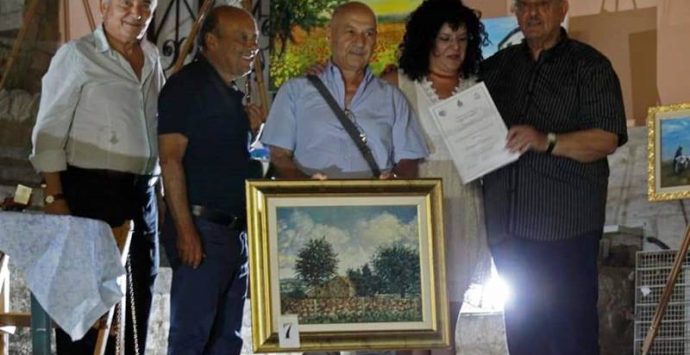 Parghelia, al miletese Mimmo Corrado il premio di pittura “Le quattro stagioni”