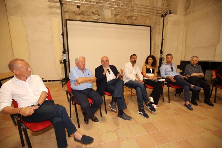 Tropea, presentato il francobollo dedicato al Codice Romano Carratelli