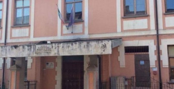 Al via a Serra San Bruno i lavori alla scuola elementare