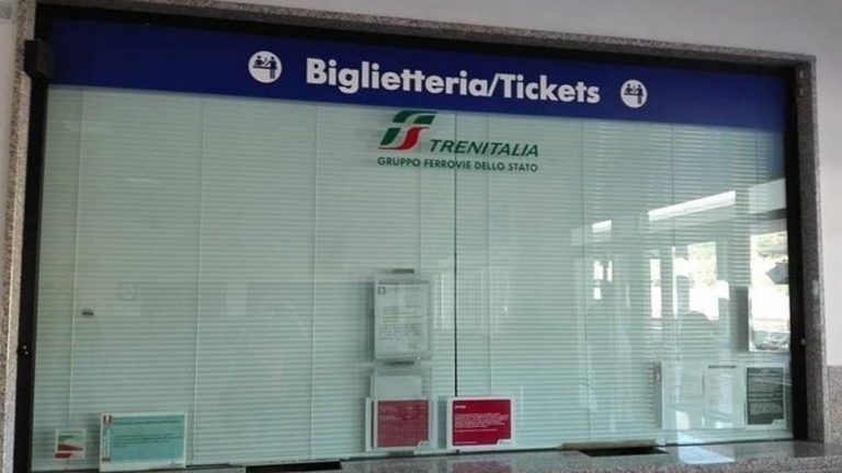 Chiusura della biglietteria a Vibo-Pizzo, Mirabello: «Interpellato l’assessore»