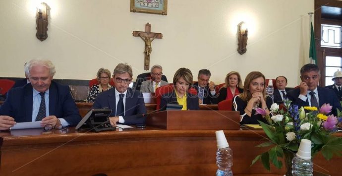 Sanità, il sindaco Limardo contro Presa Diretta: «Ci ribelliamo a quei servizi»