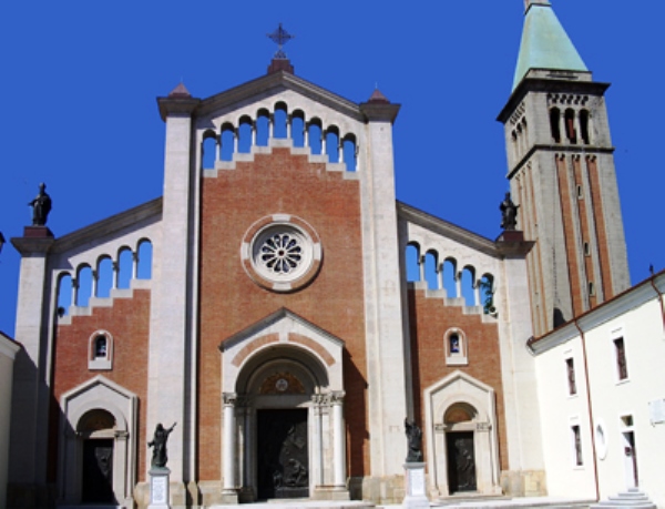 Rassegna didascalica per i 90 anni della basilica cattedrale di Mileto