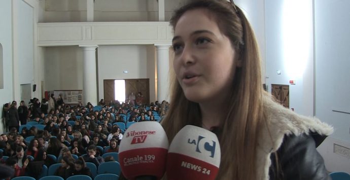 I ragazzi del “Capialbi” e la legalità narrata con il linguaggio del teatro – Video