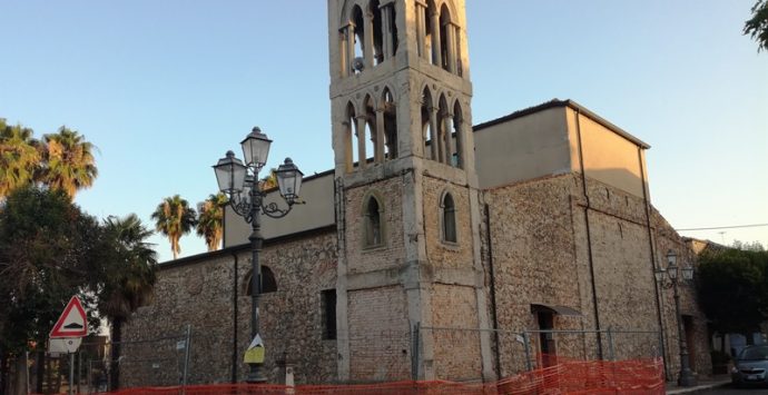 Tutto pronto a Mileto per il restauro del campanile de La Cattolica