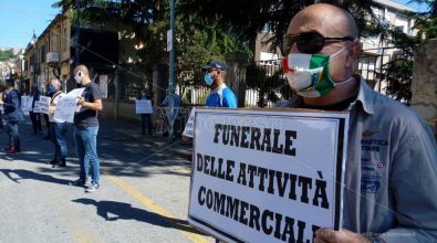 Il grido degli ambulanti vibonesi: «Siamo allo stremo, aiutateci» – Video