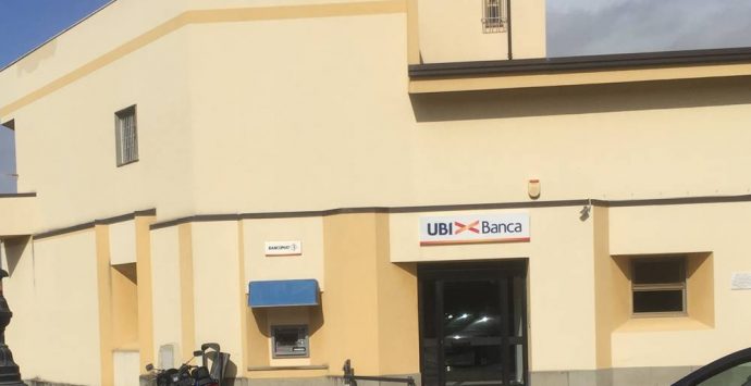 Vibo Marina, riapre dopo sei anni (temporaneamente) la Ubi Banca