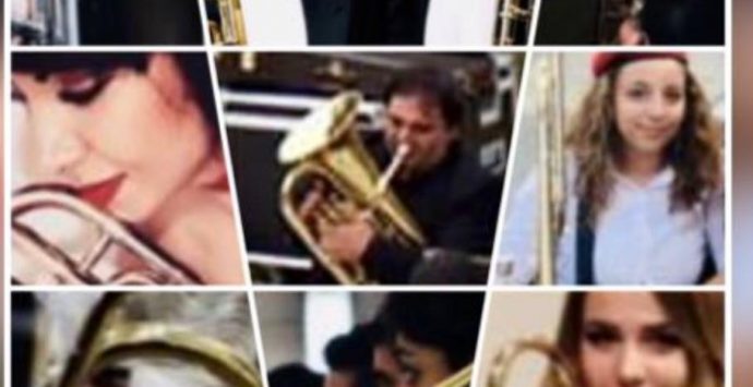 Musica contro i femminicidi: applausi per l’idea di una trombonista vibonese – Video