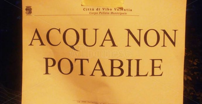 Vena Inferiore, dietrofront del Comune: “Acqua non conforme, scatta il divieto”