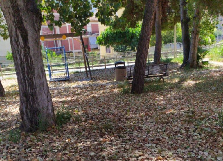 Vibo Marina, così muore il “Parco giochi delle cooperative” – Foto