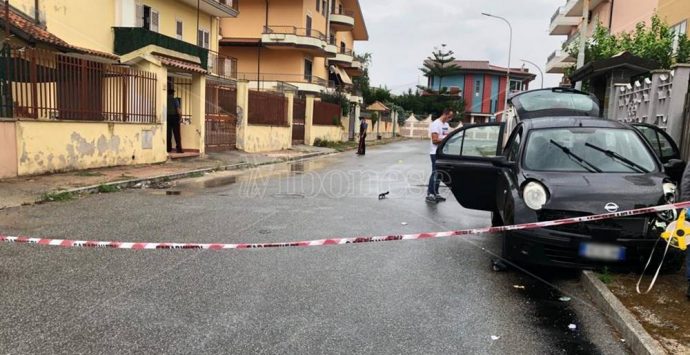 Sparatoria in località Feudotto a Vibo Valentia, due i feriti – Video-Foto