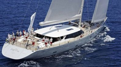 Zefira, il “miglior yacht a vela del mondo” in sosta a Vibo Marina