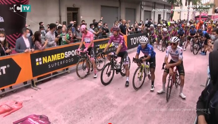 Il Giro d’Italia in Calabria, in diretta social la partenza di Mileto