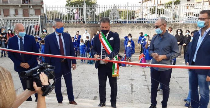 Prima campanella nell’ex Zona rossa di Stefanaconi, l’emozione di alunni e docenti – Video