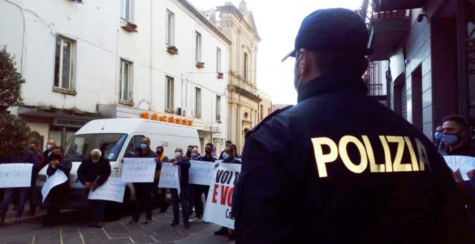 Vibo Valentia, la protesta dei commercianti e degli ambulanti calabresi -Video