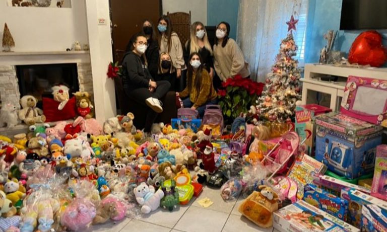 Paravati, oltre 200 giocattoli raccolti e consegnati ai bimbi per Natale