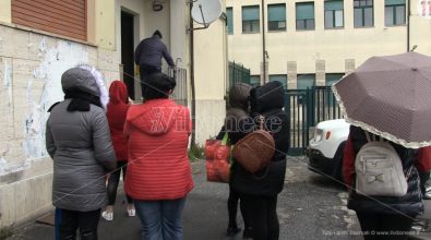 I dolci di carnevale per restituire un sorriso alle famiglie vibonesi piegate dalla pandemia – Video