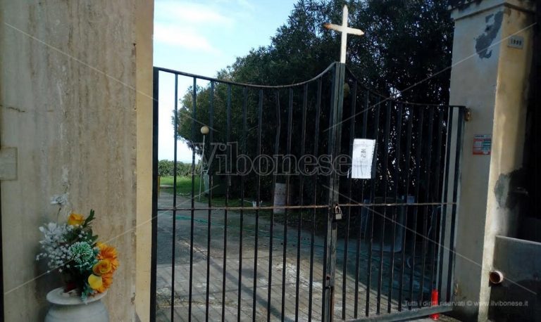 Cimitero degli orrori a Tropea: una condanna e due rinvii a giudizio