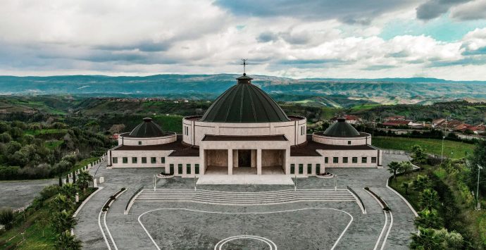 Fondazione Natuzza, la diocesi approva lo Statuto: presto la consacrazione della Chiesa