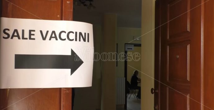 Vaccini anti Covid, nel Vibonese tre hub attivi per tutto il mese di agosto: ecco gli orari