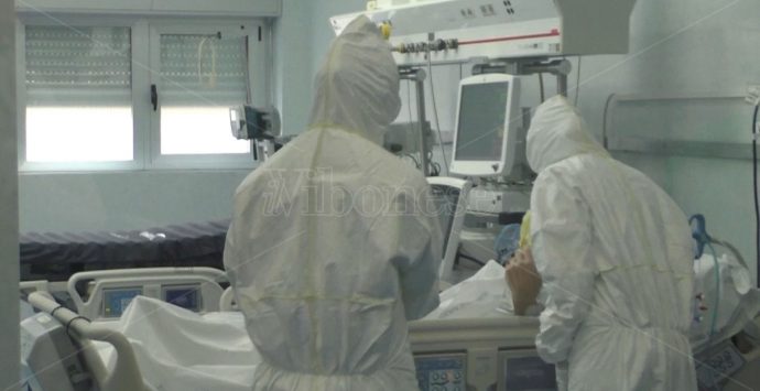 Covid, pazienti da Vibo all’ospedale di Lamezia: anche lì reparto pieno – Video