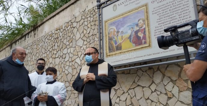 A Pizzo le illustrazioni su «San Francesco di Paola e i miracoli del mare» -Video