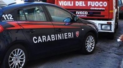 Tetto cade sulla strada, tragedia sfiorata a Dasà