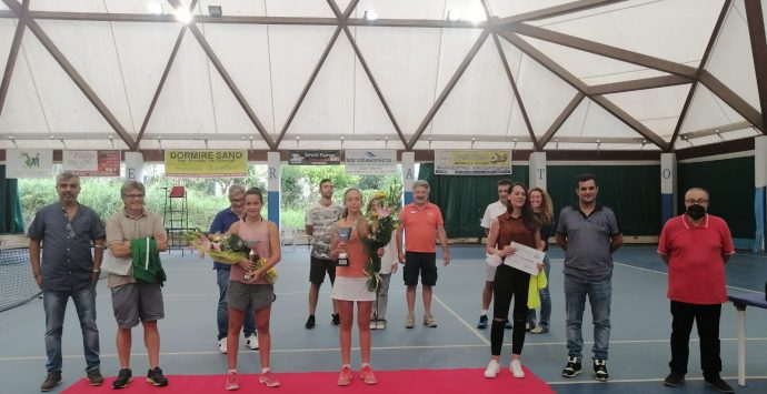 Tennis, Simone Bozzo e Linda Siclari trionfano al “Maierato Tennis Cup”