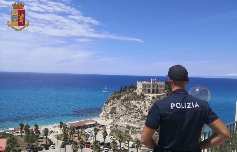 Per Ferragosto intensificati i controlli di Polizia su strade e movida vibonesi soprattutto lungo la fascia costiera