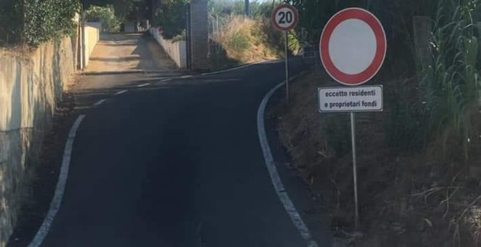 Vibo, pericolosa la strada Cancello Rosso-Candrilli: transito vietato ai non residenti