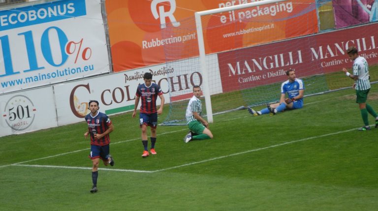 Serie C, la Vibonese pareggia in casa per 1-1 contro il Monopoli