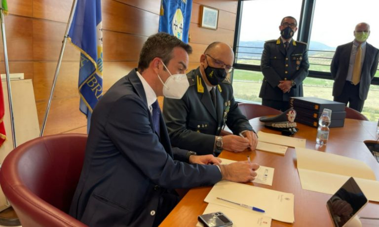 Controlli sui fondi Ue, Occhiuto firma un protocollo con la Guardia di finanza