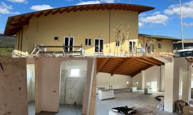 San Calogero, la casa della cultura prende forma. L’amministrazione: «Presto l’inaugurazione»