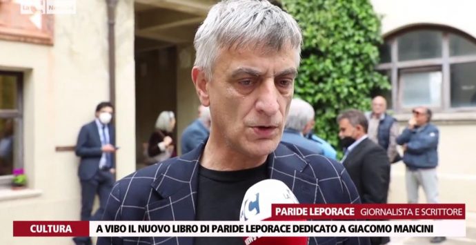 Presentato a Vibo il libro di Paride Leporace su Giacomo Mancini – Video