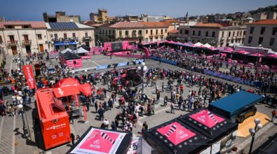 Al via la tappa calabrese del Giro d’Italia, a Mileto previsto un traguardo volante