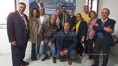 Pizzo, Pititto inaugura la sede elettorale: «Si pratichi la cultura del Noi». E Forza Italia si mobilita pure da Vibo