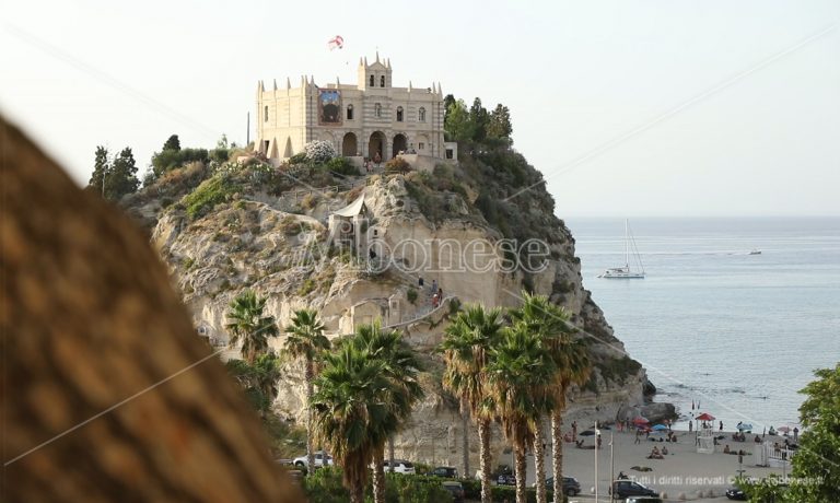 Alla Provincia di Vibo la presentazione del progetto “Calabria, terra dei padri” promosso dalla Regione