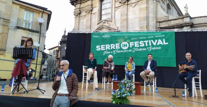 L’attualità del pensiero di Leopardi ed i mali del presente al Serreinfestival -Video