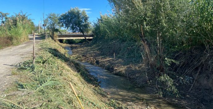 Vibo, Limardo e Russo: «Avviata la pulizia dei fossi. Interventi anche su grate e tombini»