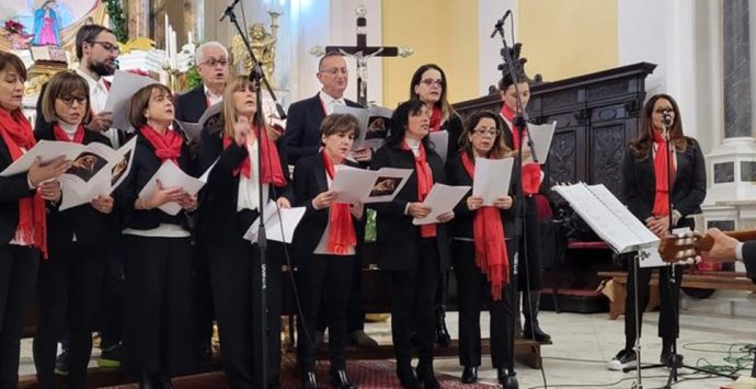 Vibo Valentia: successo del Concerto di Natale del coro “Spirito Santo”