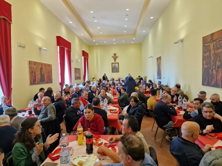 Mileto, nel seminario vescovile pranzo solidale nel pieno spirito natalizio