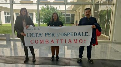 «Occhiuto chiude il reparto di lungodegenza a Serra, per lui ci sono figli e figliastri»: la protesta contro il ridimensionamento dell’ospedale