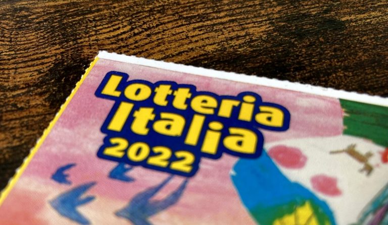 Lotteria Italia, ecco i numeri vincenti che si aggiudicano i premi di milioni di euro