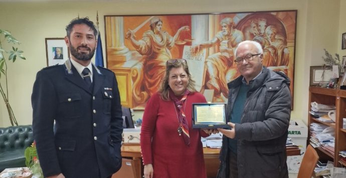 Carcere di Vibo, premiato il professore Antonio Morelli