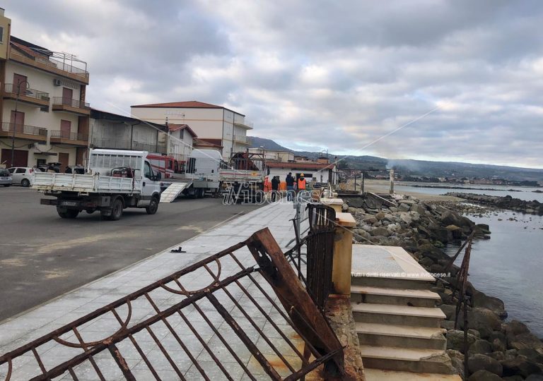 Vibo Marina, verso il ripristino di balaustre e pavimentazione in piazza Capannina