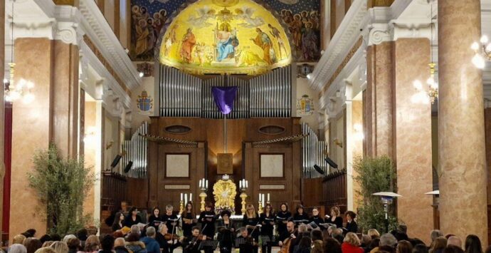 Mileto, applausi in cattedrale per lo “Stabat Mater” del maestro Pergolesi