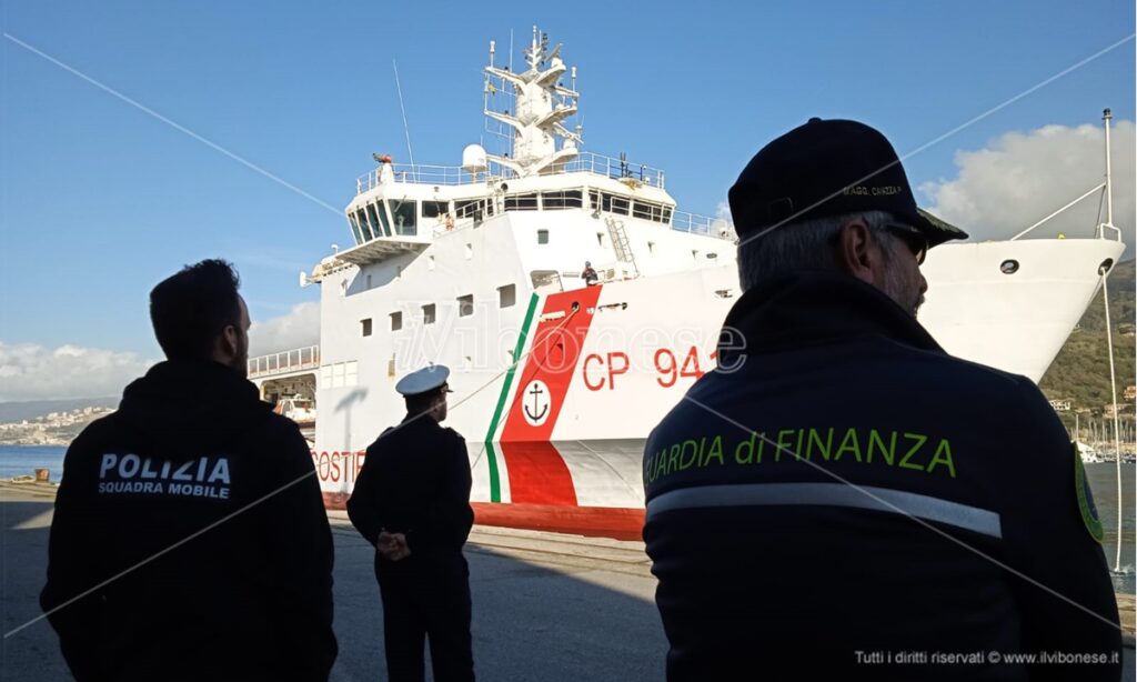 Sbarco Migranti A Vibo Marina Arrestato Uno Scafista