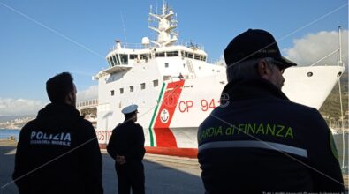 Arrivati al porto di Vibo Marina 390 migranti a bordo della nave Diciotti: ci sono anche 25 bambini