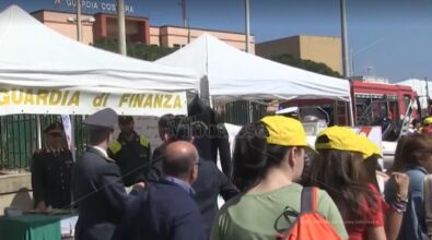 Vibo Marina, centinaia di studenti dell’istituto Vespucci protagonisti della Giornata del mare -Video