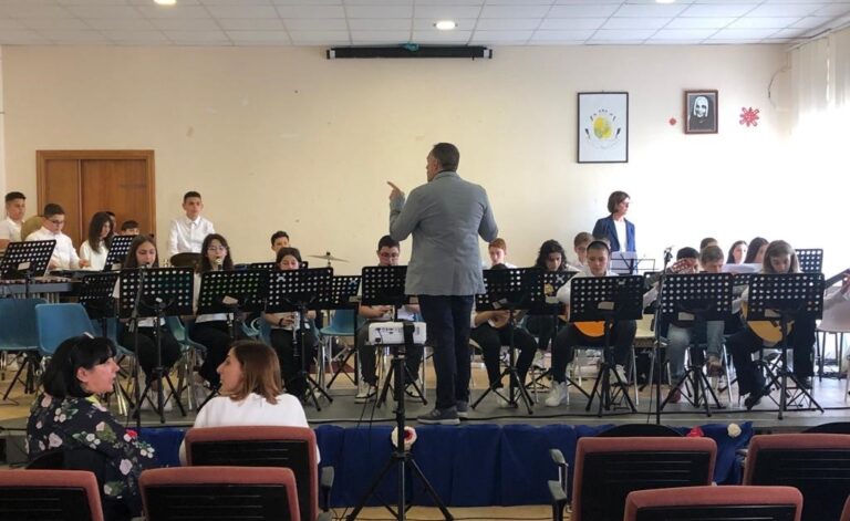 Scuola di San Calogero: successo per il concerto musicale di fine anno