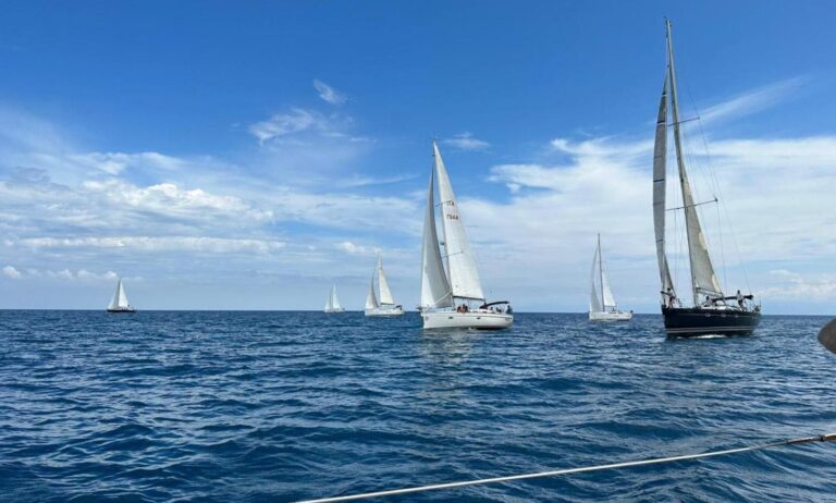 La vela d’altura conquista le Eolie: successo per la nona edizione della Cyclops route